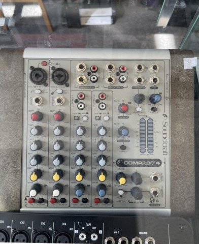 Soundcraft COMPACT 4 mixer